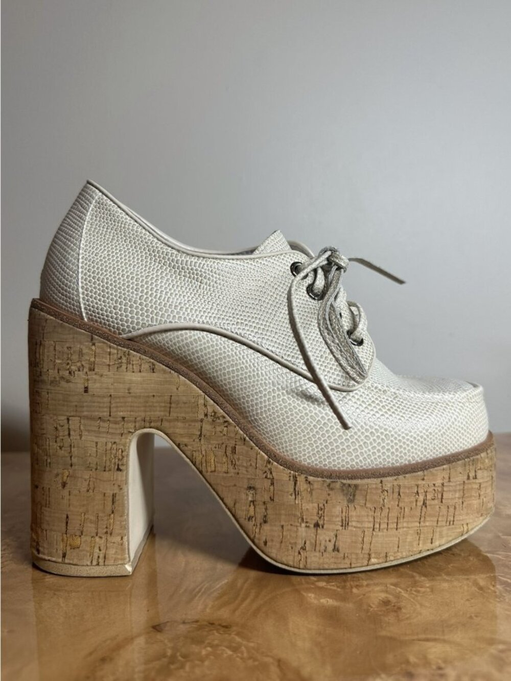 Jeffrey Campbell Shaggin White Embossed Platform Oxford Heels Women's 7M
